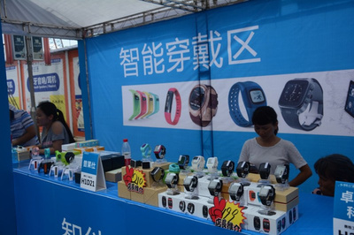 決戰(zhàn)反擊，華強(qiáng)北“賽格工廠店”打響電子產(chǎn)品研發(fā)與銷(xiāo)售新號(hào)角
